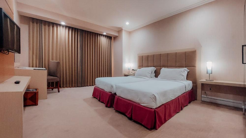 Powered By Archipelago Hotel Surabaya